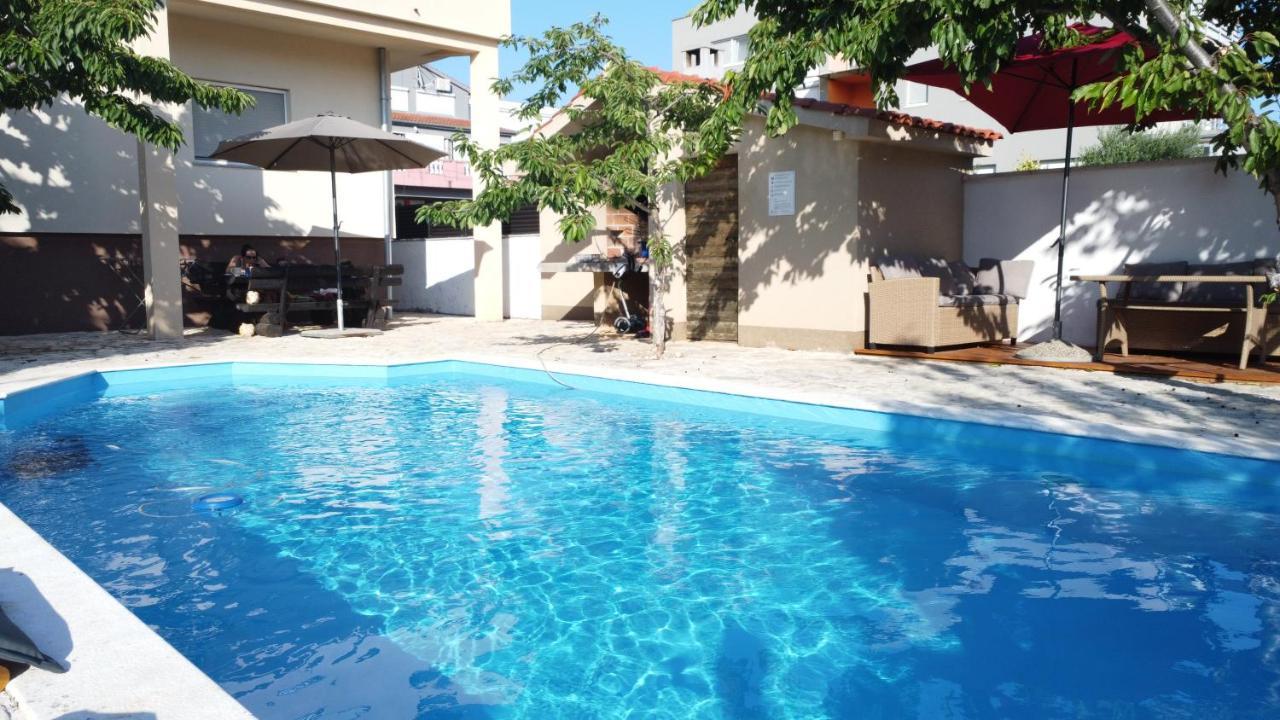 Apartment Retreat -